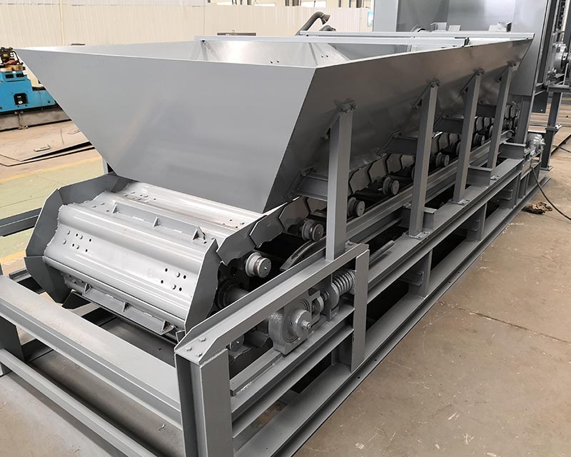 鏈板輸送機
